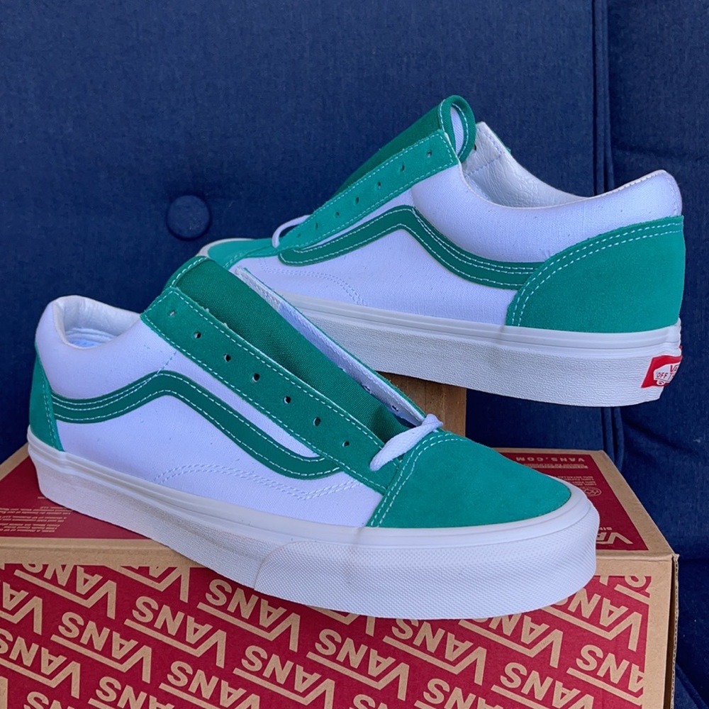 Vans WMNS Style 36 Classicsport Sneakers - Picture 13 of 16